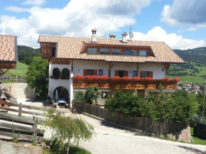 Neu-Schötzerhof Meltina